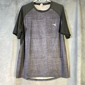 DIADORA Mens Grey T-Shirt Top XL Activewear Zip Pocket Gym Workout Lightweight
